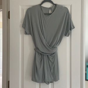Size M, romper